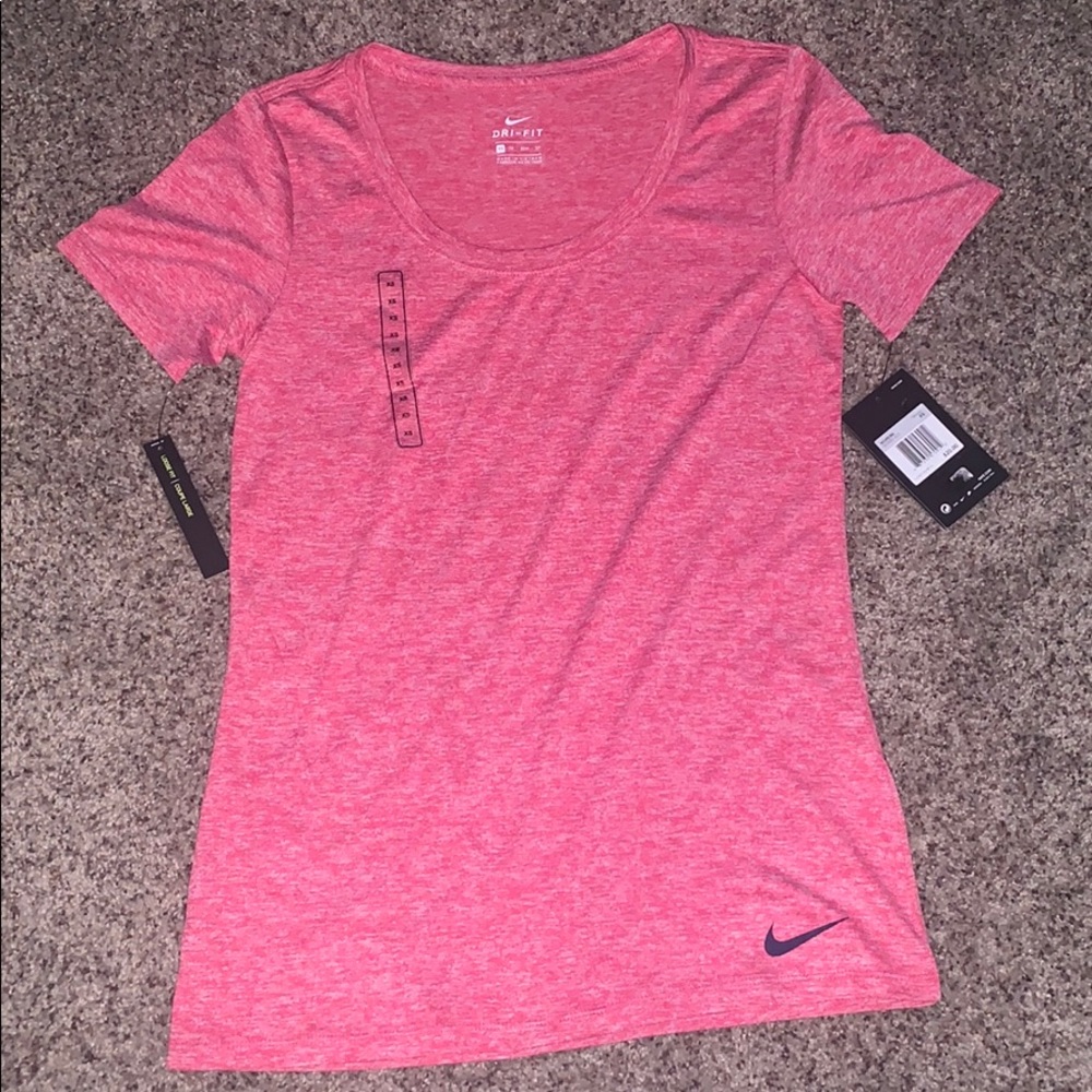 NWT Nike Dri-Fit XS Women’s Training Top Pink